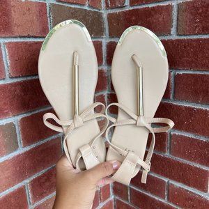 A NEW DAY THONG SANDALS SIZE 5.5